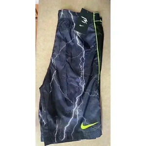Boys size XL nike shorts with drawstring NEW